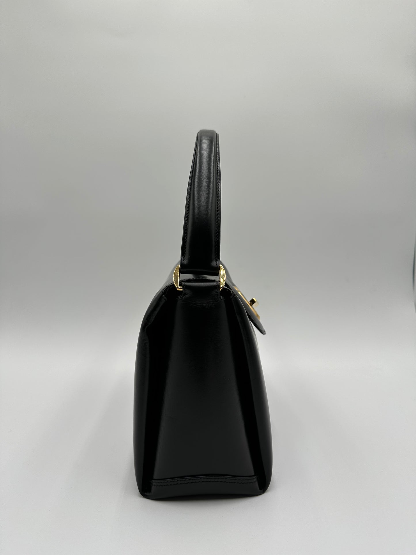 *SOLD* Gucci G Turn Lock Black Leather Handbag