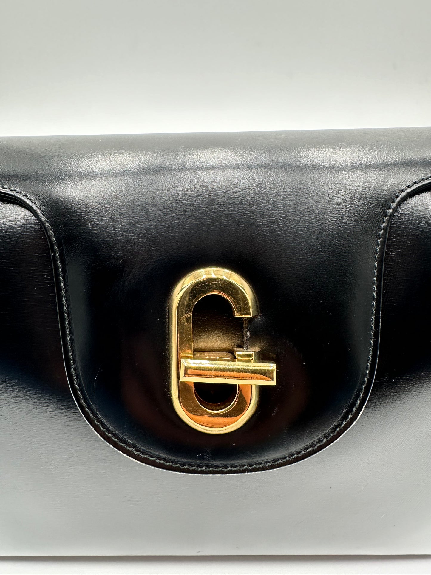 *SOLD* Gucci G Turn Lock Black Leather Handbag