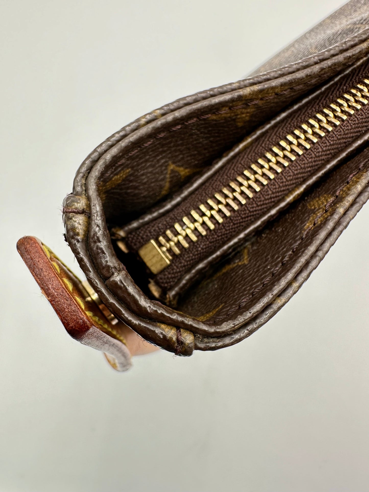 Louis Vuitton Monogram Looping Shoulder Bag